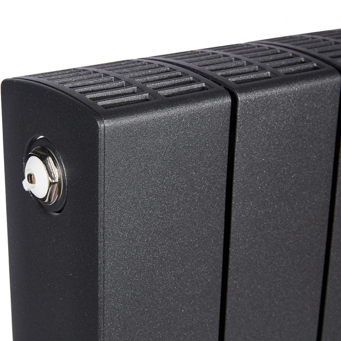 Биметаллический радиатор RIFAR SUPReMO VENTIL 500, 4 секций, нижнее правое подключение, черный