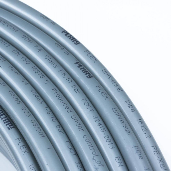Труба универсальная РЕХАУ flex 16x2,2, бухта 100 м (11303703100)