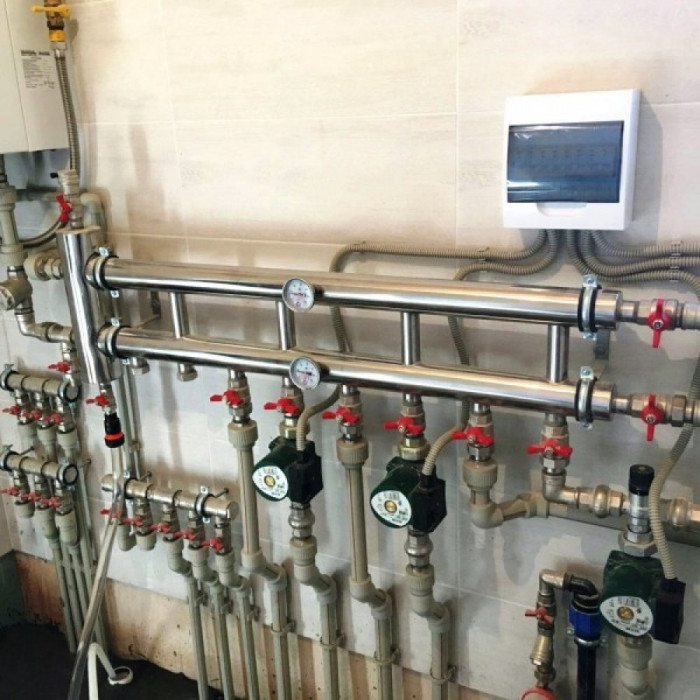 Распределительный коллектор с гидрострелкой GSK 25-4.1