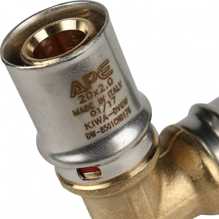 STOUT Угольник 90° 20х20 для металлопластиковых труб прессовой