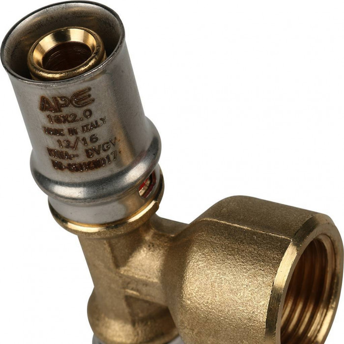 Тройник-переходник STOUT с внутренней резьбой 16х1/2 х16 для металлопластиковых труб прессовой