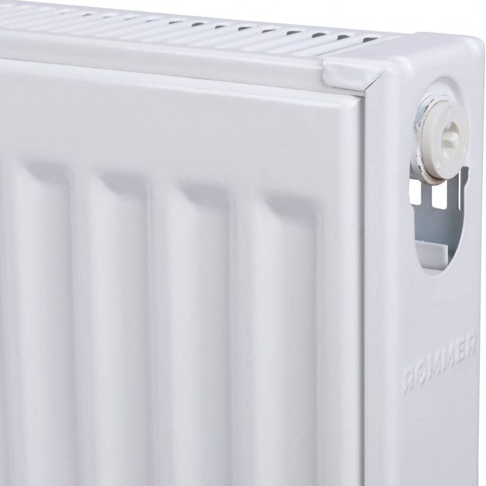 Стальной панельный радиатор ROMMER Ventil 11/300/1500