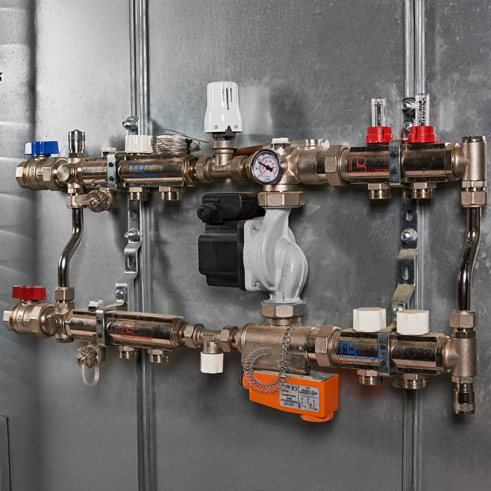 LUXOR Коллекторная группа с присоед. набором КА 1191 и насосным модулем GP1190 с колектором на 2 радиатора