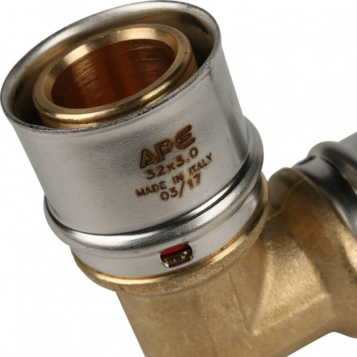 STOUT Угольник 90° 32х32 для металлопластиковых труб прессовой